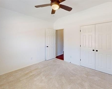 6624 Morningdale Lane - Photo Thumbnail 12