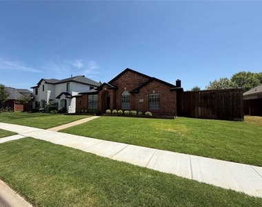 6624 Morningdale Lane - Photo Thumbnail 2