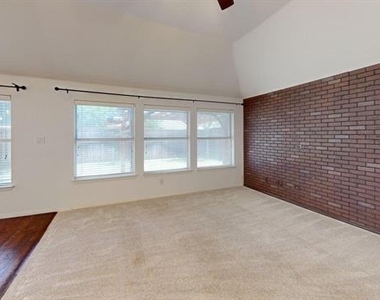 6624 Morningdale Lane - Photo Thumbnail 8