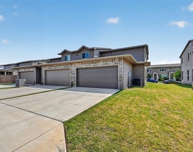 3316 Solana - Photo Thumbnail 9