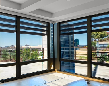 7147 E Rancho Vista Drive - Photo Thumbnail 8