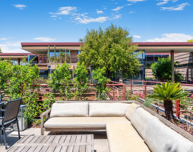 7147 E Rancho Vista Drive - Photo Thumbnail 10