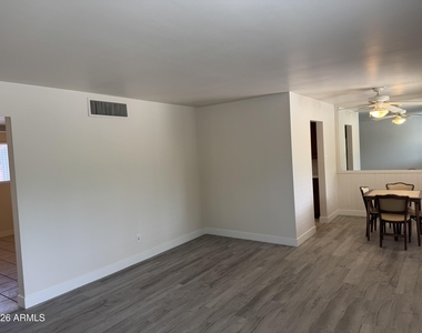 598 W Flint Street - Photo Thumbnail 12