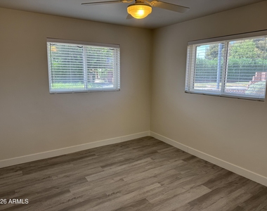 598 W Flint Street - Photo Thumbnail 15