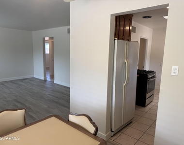 598 W Flint Street - Photo Thumbnail 6
