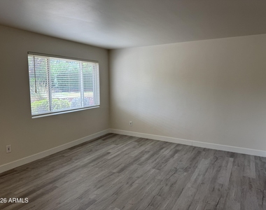 598 W Flint Street - Photo Thumbnail 8