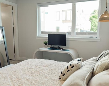 1006 Barsotti Court - Photo Thumbnail 13