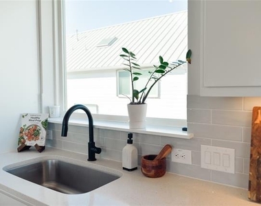 1006 Barsotti Court - Photo Thumbnail 28