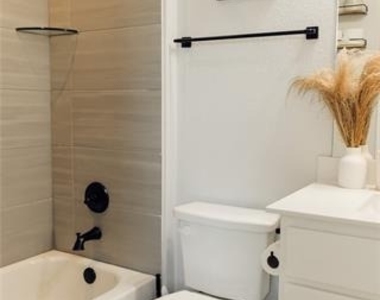 1006 Barsotti Court - Photo Thumbnail 14