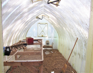 1815 Greenwood Drive - Photo Thumbnail 4