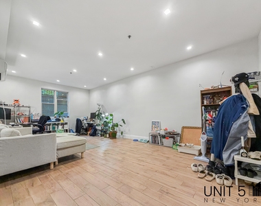345 Eldert Street - Photo Thumbnail 4