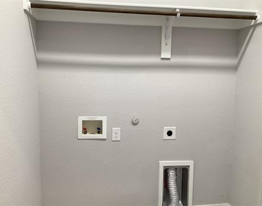 12324 Hulson Trail - Photo Thumbnail 21