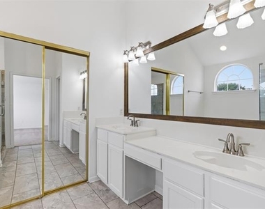 3221 Corning Drive - Photo Thumbnail 22