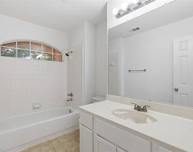 3221 Corning Drive - Photo Thumbnail 25