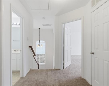 3221 Corning Drive - Photo Thumbnail 16
