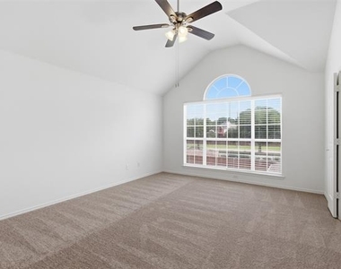 3221 Corning Drive - Photo Thumbnail 17