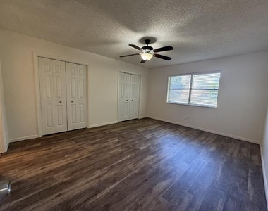 208 Prairie Wind Boulevard - Photo Thumbnail 8