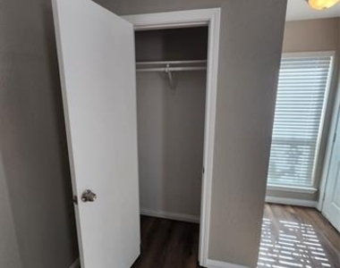 350 Spring Branch Lane - Photo Thumbnail 5