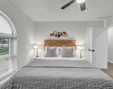 311 Casas Del Sur Street - Photo Thumbnail 12
