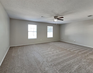 2257 Bradford Pear Drive - Photo Thumbnail 8
