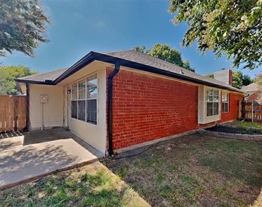 10761 Castle Drive - Photo Thumbnail 17