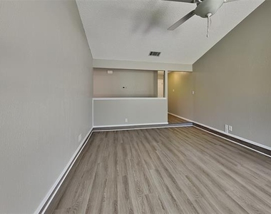 6437 Highview Terrace - Photo Thumbnail 1