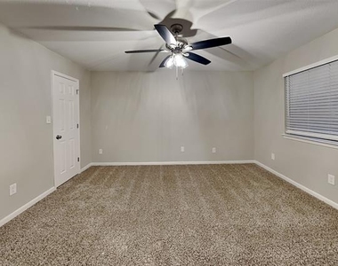 7202 Gillon Drive - Photo Thumbnail 11