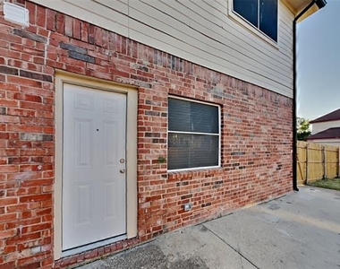 7202 Gillon Drive - Photo Thumbnail 18