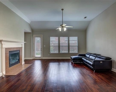 3509 New Castle Court - Photo Thumbnail 14