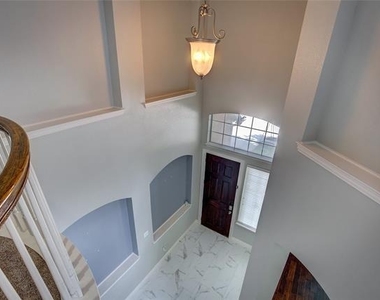 3509 New Castle Court - Photo Thumbnail 27