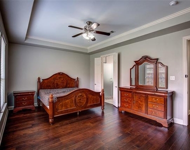 3509 New Castle Court - Photo Thumbnail 18