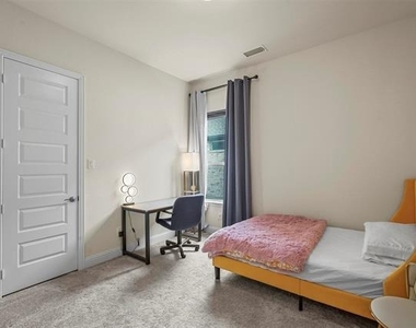 3206 Mattie Grey Lane - Photo Thumbnail 9