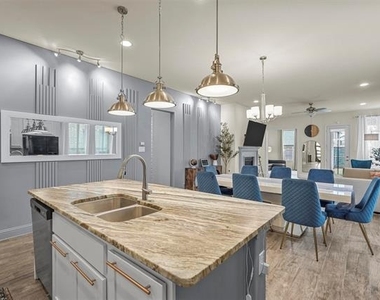 3206 Mattie Grey Lane - Photo Thumbnail 4