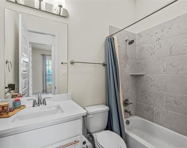 3206 Mattie Grey Lane - Photo Thumbnail 11