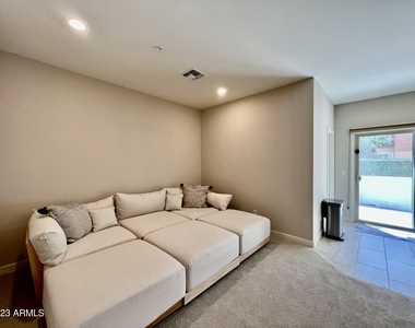 2145 W Harmont Drive - Photo Thumbnail 3