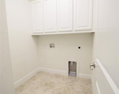 6900 Royal Liverpool Drive - Photo Thumbnail 20