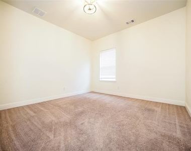 6900 Royal Liverpool Drive - Photo Thumbnail 28