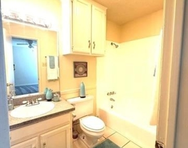 627 Overlook Court - Photo Thumbnail 10