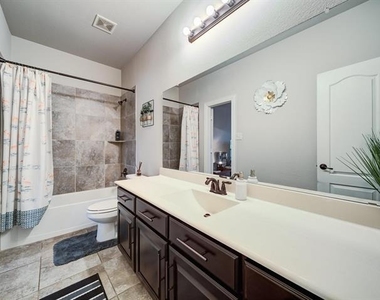 7928 Pam Street - Photo Thumbnail 12