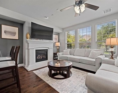7928 Pam Street - Photo Thumbnail 1