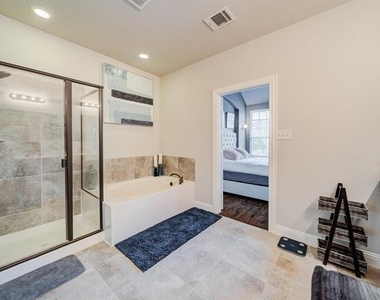 7928 Pam Street - Photo Thumbnail 6
