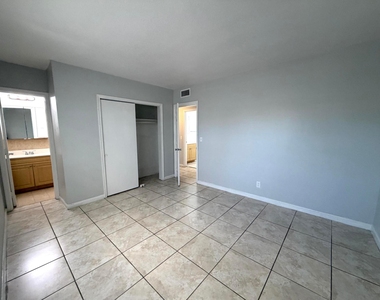 915 Ne 8th Street - Photo Thumbnail 10