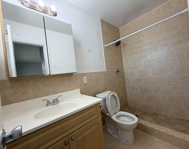 915 Ne 8th Street - Photo Thumbnail 11