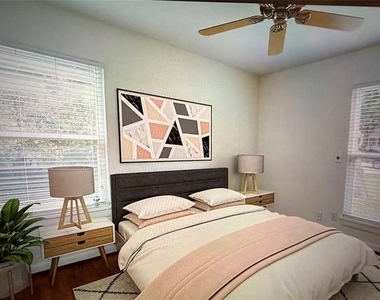 8732 Glencrest Lane - Photo Thumbnail 4