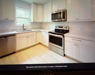 8732 Glencrest Lane - Photo Thumbnail 1