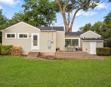 8732 Glencrest Lane - Photo Thumbnail 33