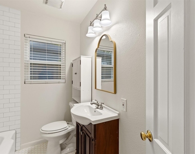 8732 Glencrest Lane - Photo Thumbnail 19