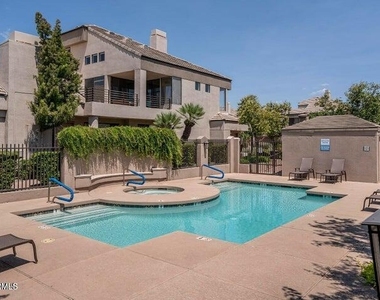 7400 E Gainey Club Drive - Photo Thumbnail 26