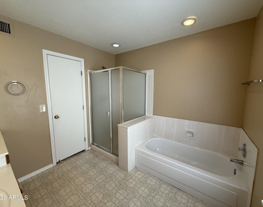3372 W Barcelona Drive - Photo Thumbnail 12