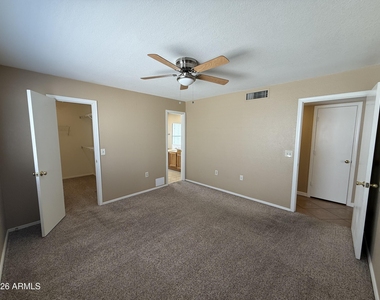 3372 W Barcelona Drive - Photo Thumbnail 9